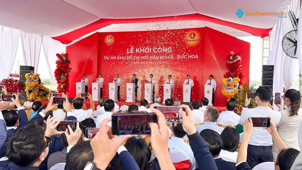 Tiến độ Vinhomes Green City